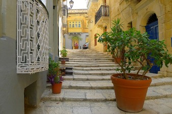Front Office oder Food & Beverage in 5-Sterne-Hotel auf Malta (MLT0004A)