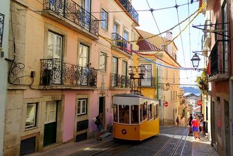 Guest Relations in 4-Sterne-Hotel in Portugal (PTLISB01D)